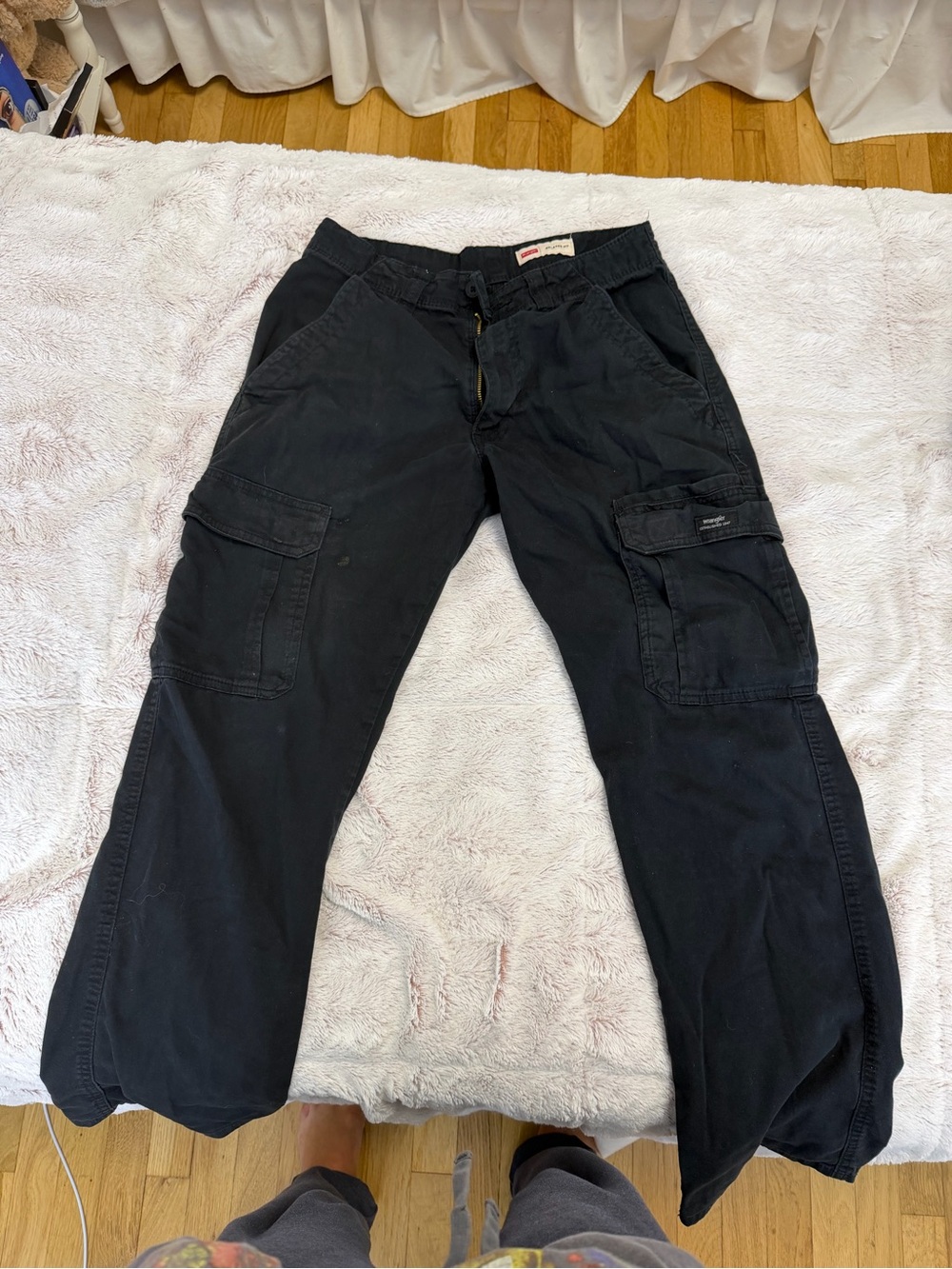 Wrangler Black Cargo Pants with Multiple Pockets